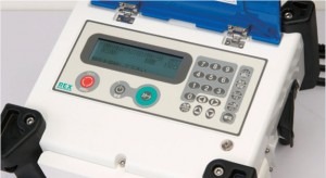 大型液晶画面・丈夫なダイカストボディ採用